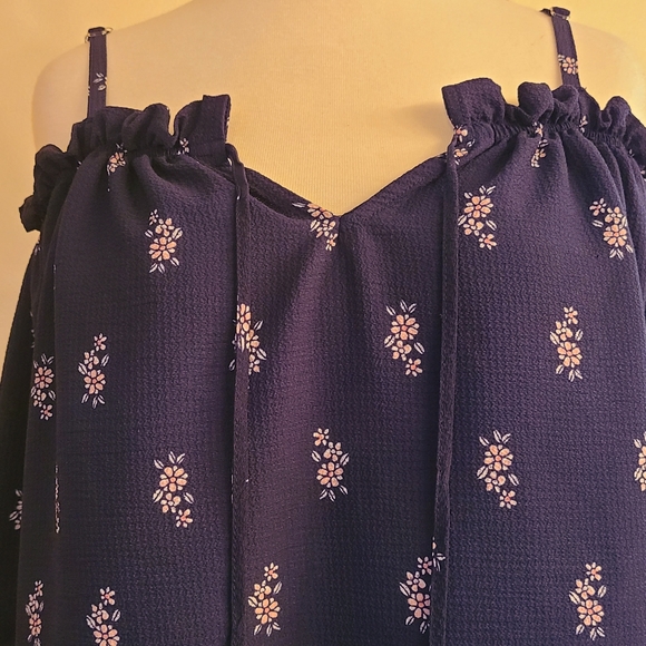 Altard state size S navy blue top - Picture 11 of 16